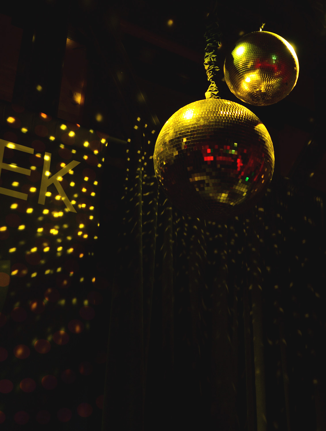 Disco Ball / Mirror Ball / Glitter Ball (Gold) - Saturday Night